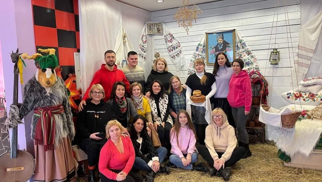 Ви зараз переглядаєте Участь у Різдвяно-новорічному заході для дітей та долучення до міжрегіональної виставки