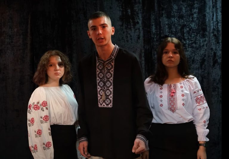 Детальніше про статтю Флешмоб “Ми нащадки козацької слави”