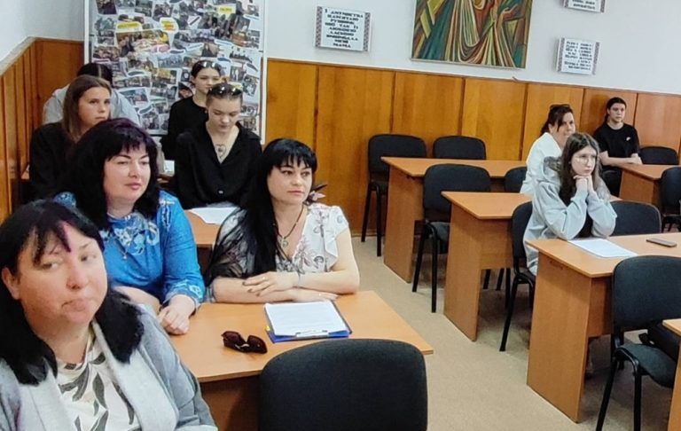 Детальніше про статтю Захист курсових робіт студентів-випускників спеціальності «Інформаційна, бібліотечна та архівна справа»